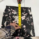 Victoria's Secret VS Incredible Essential Legging 24" Inseam Floral Workout Exercise Pants Size 4 Photo 7