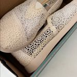 Toms NWT Alpargata Plus in Natural Moroccan Crochet Size 8.5M $60 Photo 5