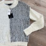 Bobeau  Women’s Eyelash White Colorblock Pullover Sweater Size Medium NWT Photo 5