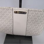 Michael Kors NWT  Vanilla Logo Belt Bag – Size S/M – Gold Hardware Photo 2