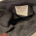 Sorel  Boots size 8 color black  and some tan excellent condition see all photos Photo 9