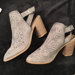 Gray Suede Women's Ankle Boots/Sling backs Size undefined Photo 4