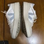 VEJA Women's V90 Low-Top Leather Trainer Sneakers Size US 7 White Gray Casual Photo 9