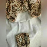 Sofia Jeans by Sofia Vergara Women's Long Sleeve Printed Bodysuit (449) Brown Size L Photo 10