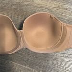 SKIMS Fits Everyone Strapless Underwire Bra Size 38C NWOT Tan Photo 5