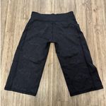 Lululemon Floral Logo‎ Wide Leg Crop Yoga Pants Black Size 12 Photo 0