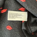 A New Day NWT Black and Red Fitted Camisole with lip print Photo 5