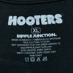 Hooters Black T-shirt size XL Photo 3