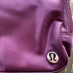Lululemon Everywhere Merlot Belt Bag Brand New Photo 2