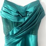 Emerald green prom dress Size XS Photo 1