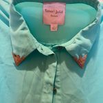 Romeo + Juliet Couture Mint green sheer button down sleeveless shirt Photo 2