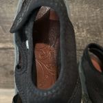 Bzees Sandals Womens 7.5 M Dream Slingback Black Fabric Peep Toe Wedge Heels Photo 2