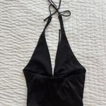 Abercrombie & Fitch Abercrombie Key Hole Halter Top Photo 1