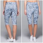 Lululemon Retreat Yogi Crop Star Crushed Silver Fox Deep Navy Pants Size 8 EUC Photo 1