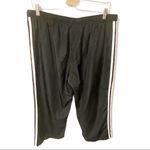 Adidas Size XL Black Three Stripe Cropped Wind Pant Photo 3