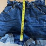 The Style Between Us  Paper Bag Style High Waist Cuffed Jean Shorts Size Large Photo 5