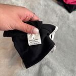 Black and white tank top Photo 2