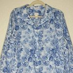 Chico's Chico’s No-Iron Effortless Cayla Button-Down Shirt Photo 4