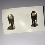 Crystaline Brand Elegant Chunky Gold Tone and Faux Pearl Clip On Earrings Photo 4