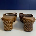 Stuart Weitzman  Brown Leather Woven Slide Sandals Size 5.5 Photo 6