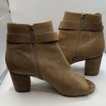 Donald Pliner  Women's Greco Tan Leather Peep Toe Stacked Block Heel Booties 10M Photo 5