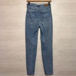 American Eagle  Woman's Medium Wash High Rise Mom Jean size 0 X-Long Photo 7