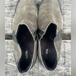 Taos Footwear embellished Gray/Green Ankle Booties Gray Size 9 Photo 2