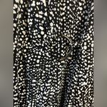 Laura Ashley Black and White Sleeveless V-Neck Dress. Photo 6