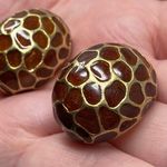 Vintage Unsigned Gold Tone & Enamel Clip On Earrings Statement Giraffe Print Photo 2