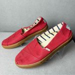 Toms Tom’s Women’s Classic Red Wrap Style Slip In Comfort Flats Brown Sole size W7 Photo 2