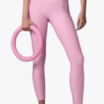 Alo Yoga NWT  leggings Photo 0