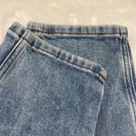 Arizona JUNIORS Highest-Rise Curvy Mom Jeans Distressed Size 9 Light Wash Denim Photo 10