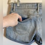 Gap  New Light Wash Distressed Mid Rise Cuffed Denim Shorts #Pk Photo 8