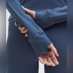 Lululemon NWT  Define Cropped Jacket Nulu - Blue Twill/Gold/Gold - 4 Photo 5