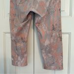Alo Yoga  Snake Print Airbrush Cropped Leggings Pastel Sz XS Photo 5