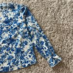 NWOT Floral Blue and White Women's Top Size M Photo 4