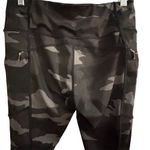 Athleta  Women's Camo Contender 7/8 Leggings Small Black/Grey with Zipper Pocket Photo 12