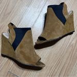 Vince Camuto Women US 7.5  strapped suede wedge heel open toe Photo 5