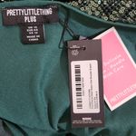 Pretty Little Thing  One-Shoulder Green Sequin Dress NWT Size 12 Green Formal Dress Photo 7