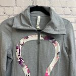 Lululemon  In Stride Jacket Gray Floral Full Zip Size 6 Logo Athletic Workout Photo 1