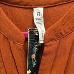 Blooming Jelly  Women's Rust Top-Size Large Photo 1