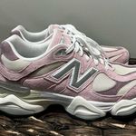 New Balance Pink 9060 Sneakers Photo 4