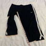 Nike  Dri Fit Mid Rise Straight Leg Black White Capri Athletic Crop Pants Medium Photo 2