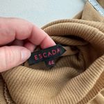 Escada Virgin Wool Turtleneck Size 44 Tan Size L Photo 4