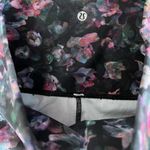 Lululemon Wunder Under Crop High-Rise Roll Down
Scallop Leggings | Floral | 6 Photo 6