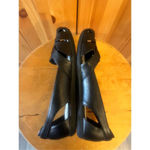 Bare Traps Womens Size 5.5M Westley Vegan Perforated Slip On Flat Sandals Black Photo 4