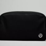 Lululemon Everywhere Belt Bag Photo 0