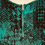 Apt. 9  Large Top Sleeveless Lined Abstract Rear Zip Scoop Neck Pleated Neck Green Photo 5