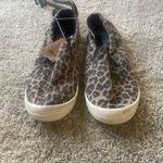 Mad love  Summer leopard print comfort walking shoe size 6 brown Photo 8