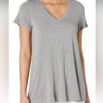 Hue  Women's Tunic Tee size small Photo 0